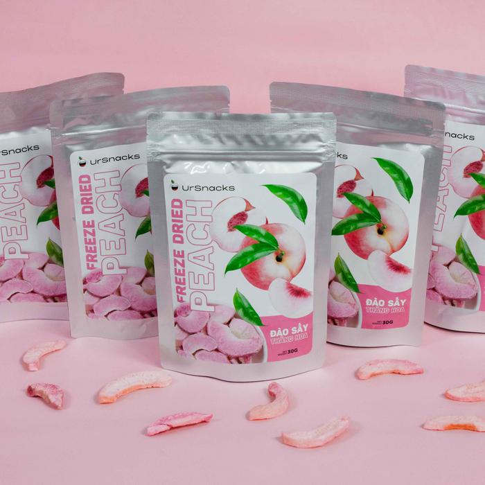 

[FREE PEACH] URSNACKS Bundle Of 5 Dapat 6 - Freeze Dried Peach Snack Keripik Buah Asli HALAL BPOM