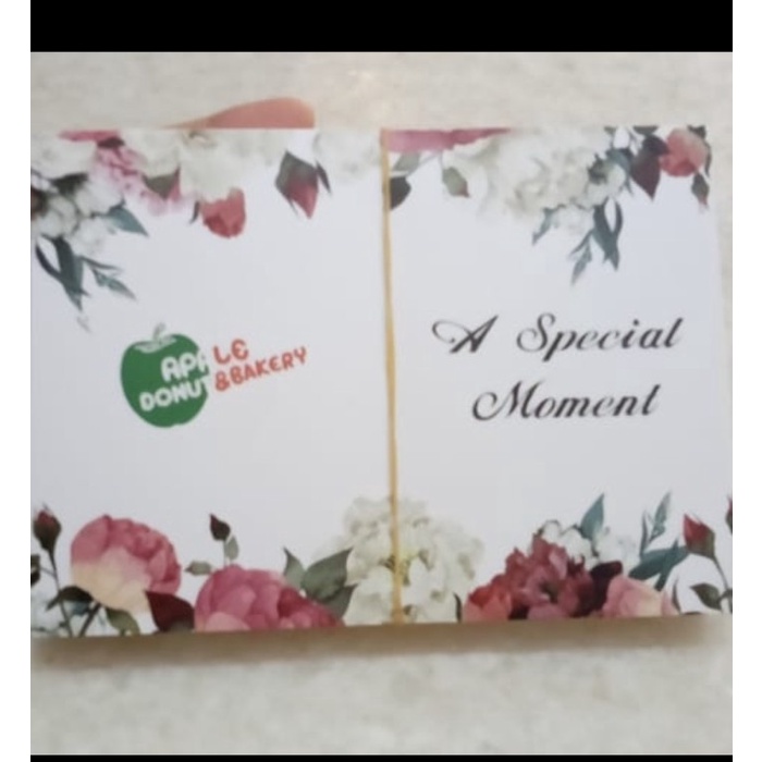 

Parcel Kue Lebaran Kering Felicita 4 toples parcel Hampers