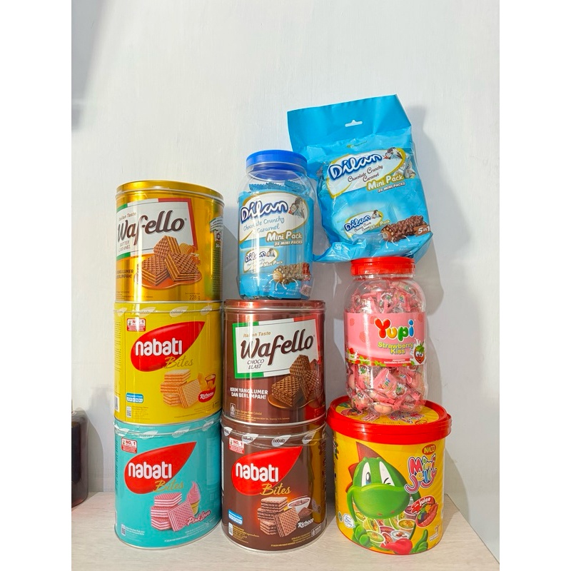 

NABATI / WAFELLO / INACO JELLY / TIMBA TOPLES WAFER KALENG LEBARAN SNACK LEBARAN