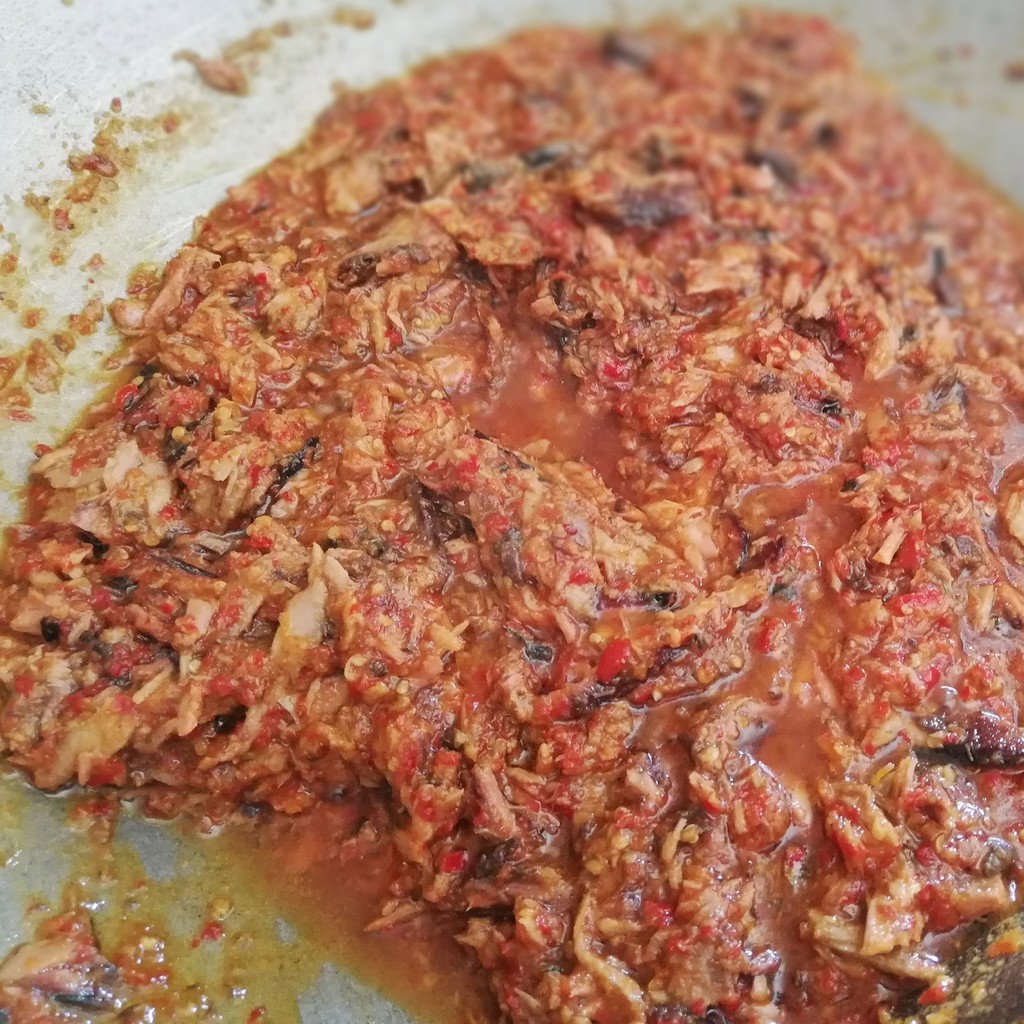 

HJE Raja Roa Sambal Cakalang Asap Ekstra Pedas