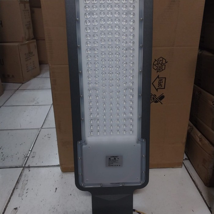 Lampu Pju Brilliant 150 Watt