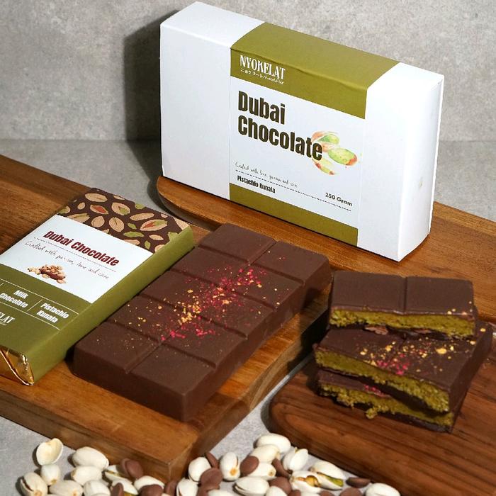 

NYOKELAT COKELAT DUBAI PISTACHIO KUNAFA COKELAT BAR Chocolate Snack Coklat Food Susu Makanan Cemilan