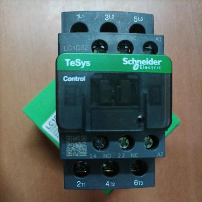 TOP KONTAKTOR SCHNEIDER LC1D32 M7 CONTACTOR SCHNEIDER LC1D32M7 -