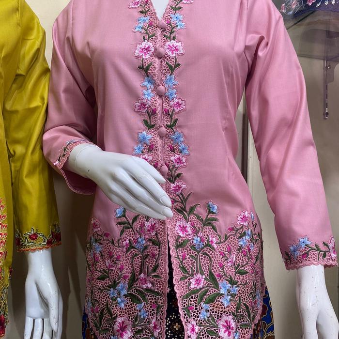 Motif Bunga Melati Kebaya Nayla Encim Bahan Katun Toyobo