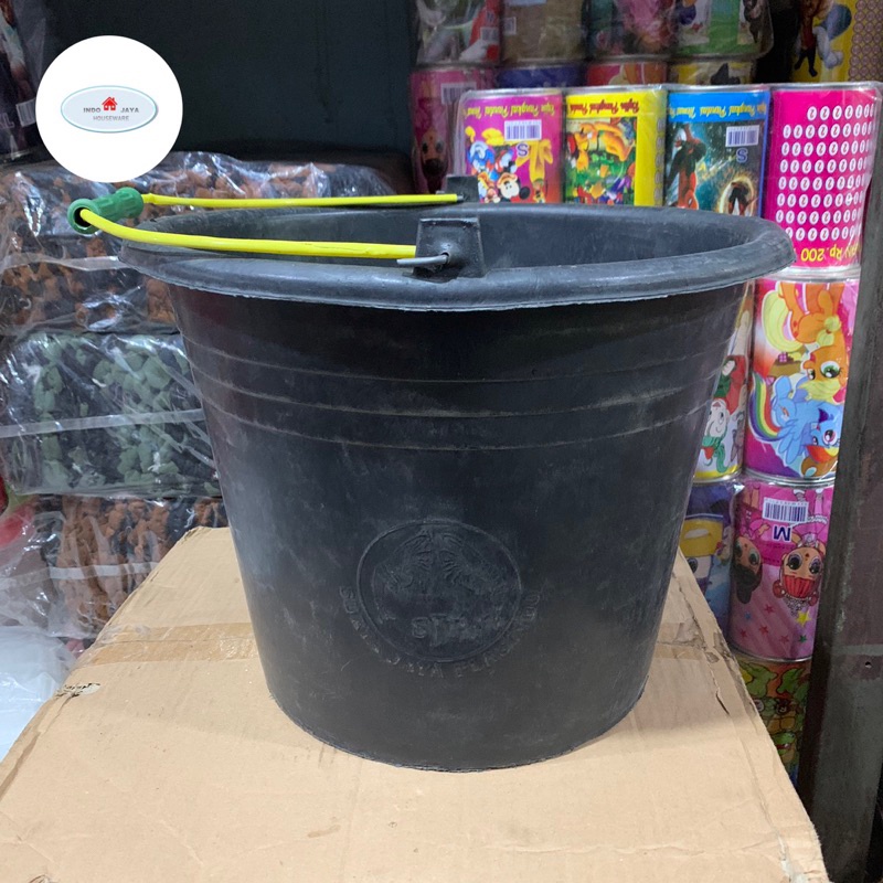 UM1 ember cor 22 karet / ember timba tebal / ember hitam / ember bangunan / ember proyek