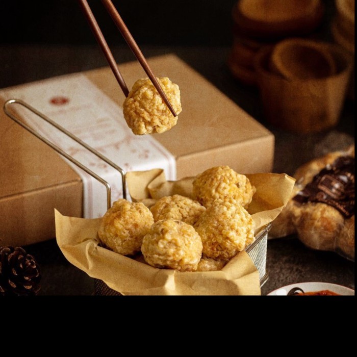 

Promo Terbatas Bakso Goreng Babi Udang @Nyuknyan (Frozen Pack) Aman