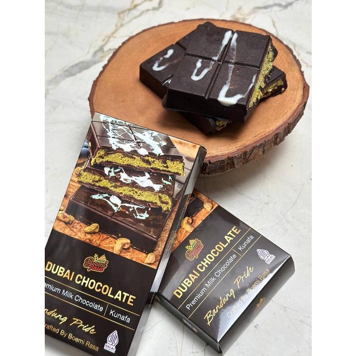

Dubai Coklat Kunafa Pistachio - Cokelat Dubai Kunafa - Snack Makanan - Food Sweet Cemilan Chocolate