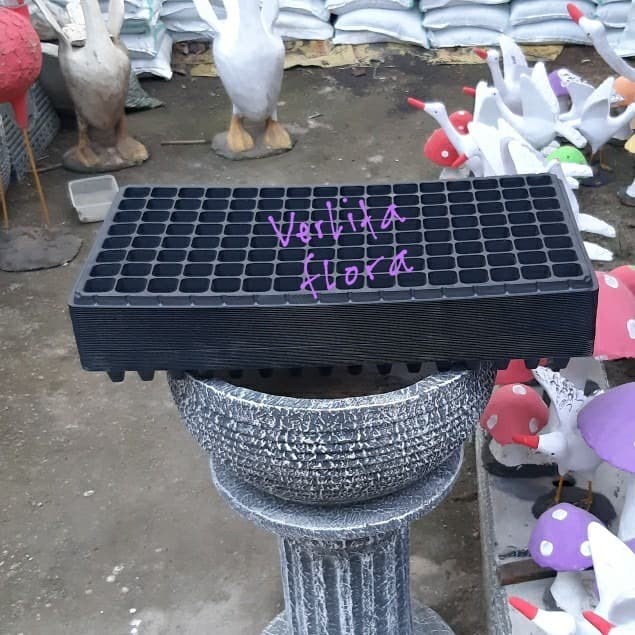 Tray Semai 128 Lubang