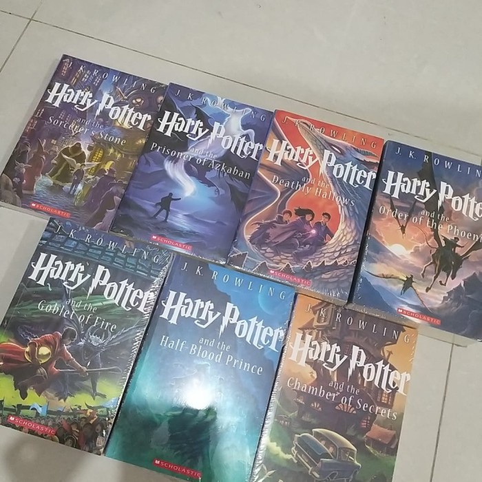 DISKON SALE HARRY POTTER BOOK # 1-7 READYY