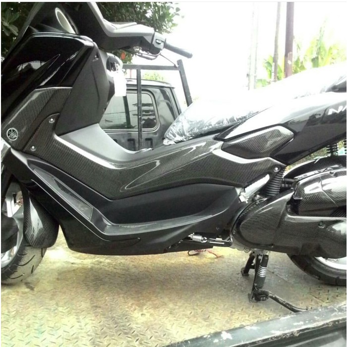 PREMIUM Delta Box Carbon Kevlar Yamaha Nmax full Carbon Kevlar