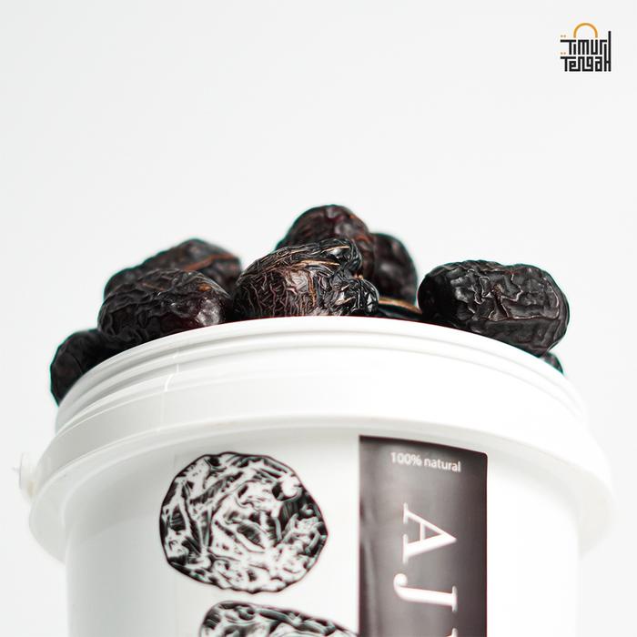 

Kurma Ajwa Ember Premium Timur Tengah 850 Gr High Quality