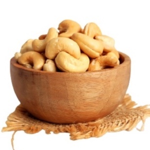 

A Kacang Mede Roasted Utuh / Mete Panggang Oven Matang Siap Makan