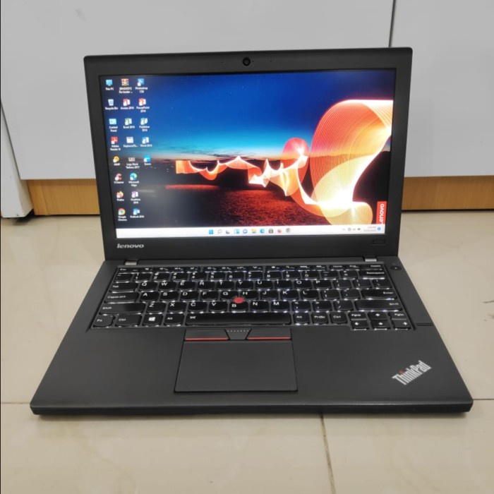 Laptop Bekas Lenovo ThinkPad X250 Core i7 Gen 5 *