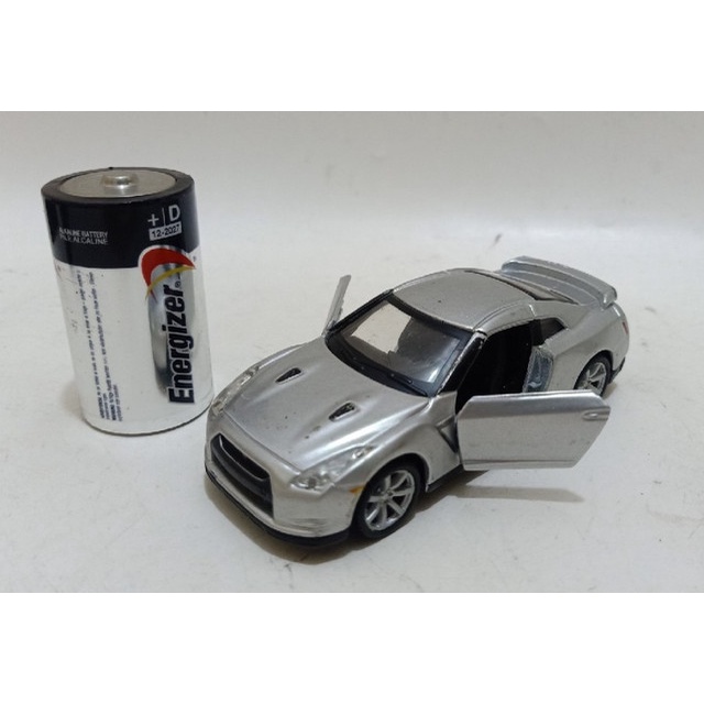 diecast maisto 2009 nissan gtr 1/40 fast furious