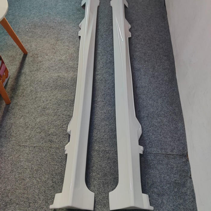 Side skirt Brio Rs old 12-17