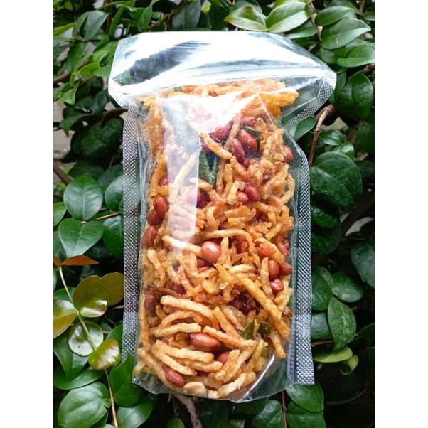 

NEW klengkam Kering Kentang teri kacang lauk pauk kentang mustofa teman makan nasi enak oleh oleh