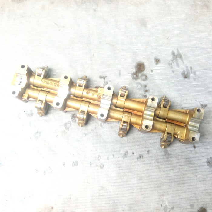 Camshaft Housing Rocker Arm Rumah Camshaft Original Mercy W168 A140 A1660510002 (Second)