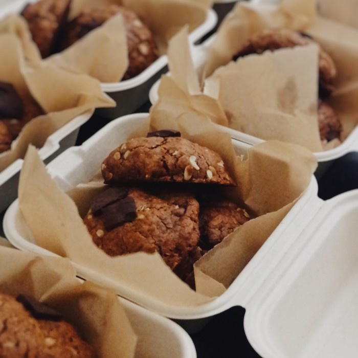 

Vegan NYC Chocolate Oat Cookies (GF, Flourless, Refined Sugar Free)