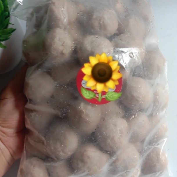 

Kirim,HariYgSama- bakso sapi Wagyu home Made premium/super, halus-bakso tanggung isi 50