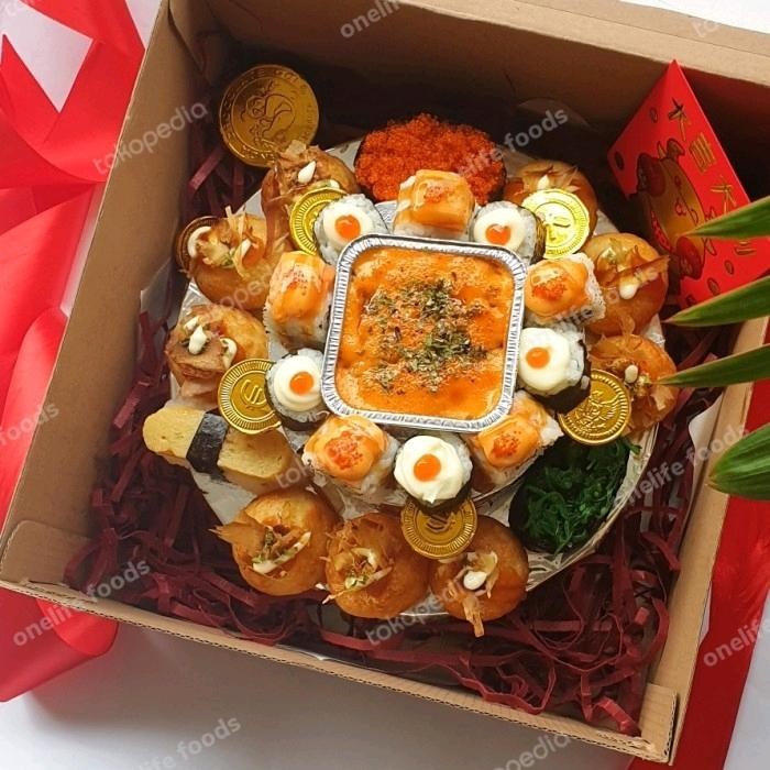

Kirim,HariYgSama- Birthday sushi cake hampers