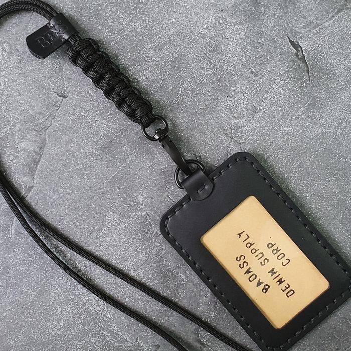 

Bds - Salvo - Leather Id Card Holder And Paracord Lanyard