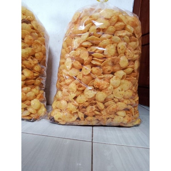

Dapur Joglo Snack Cemilan Comring Singkong Pedas Gurih Renyah 500 Gr