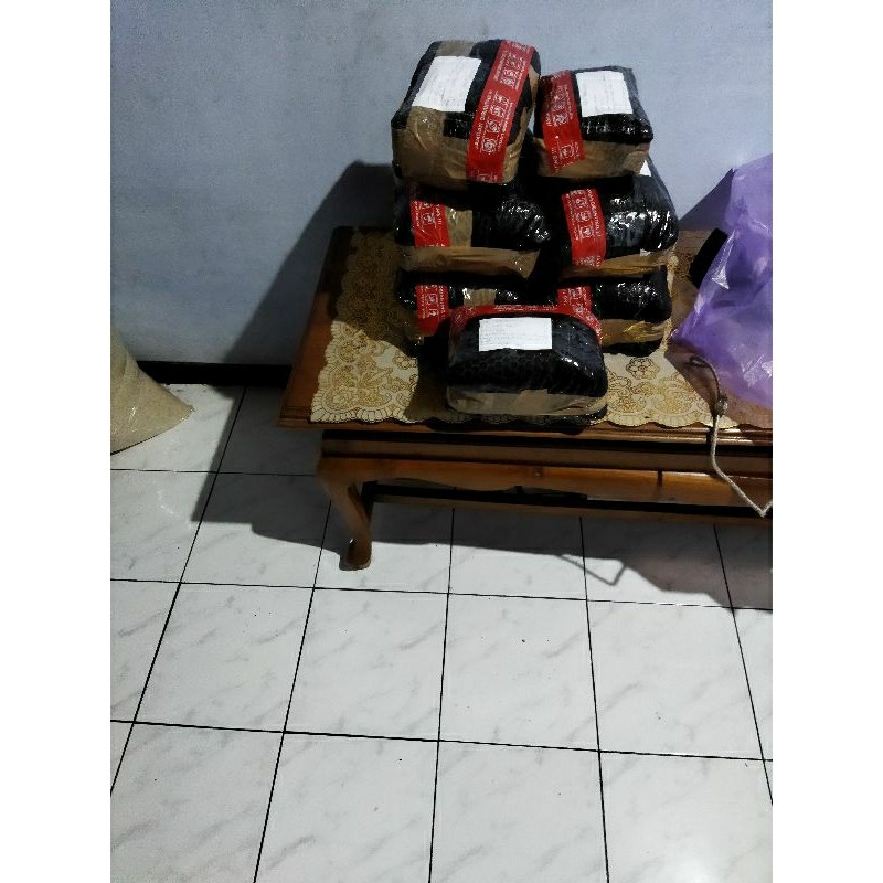 

Dapur Joglo Krecek Rambak Kulit Sapi Stik Lebar 500Gr