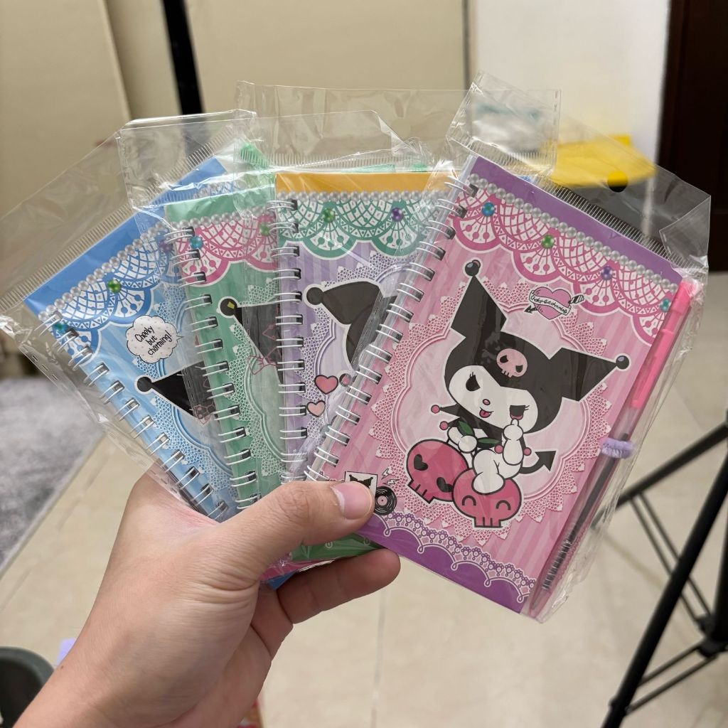 

UM1 JAEGi Live - Note Book set isi 4 Character