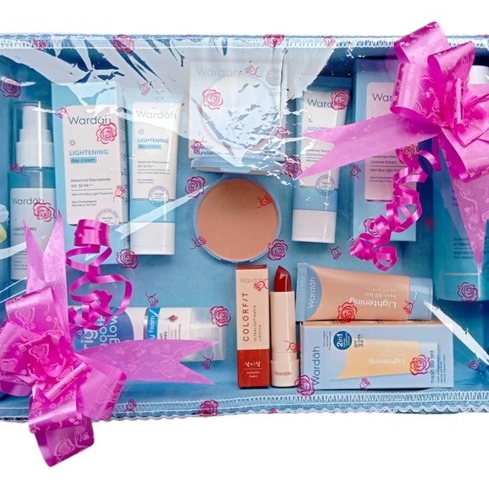 Mrs - Wardah Seserahan/ Paket Parsel Kosmetik Set Lamaran / Paket Seserahan Wardah Lightening Gratis