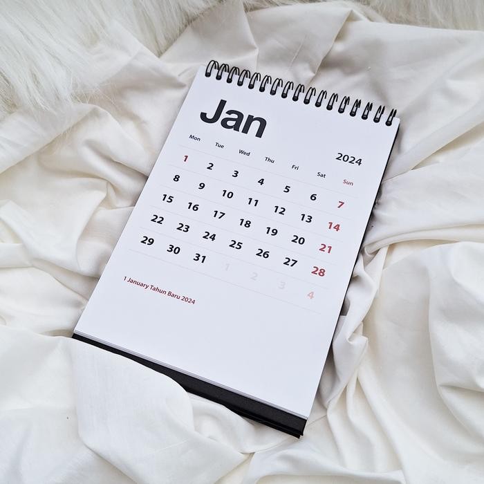 

No.OneBest- Kalender Meja Simple White Plain Premium Aesthetic