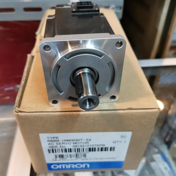 R88M-1M40030T-S2 AC SERVO MOTOR OMRON 400W BERKUALITAS