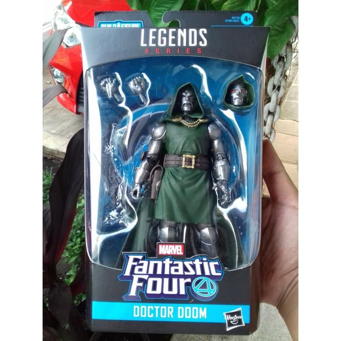 Marvel Legends - Doctor Doom NO BAF Super Skrull - Fantastic Four 4 Dr