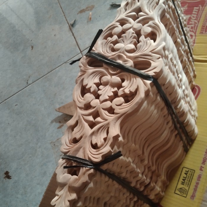 Yuhh Ornamen ukir ukiran tiang soko ukiran tempel pintu ukiran seaguna *