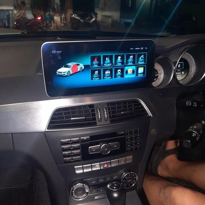 Head unit mercy C200 W204 Facelif