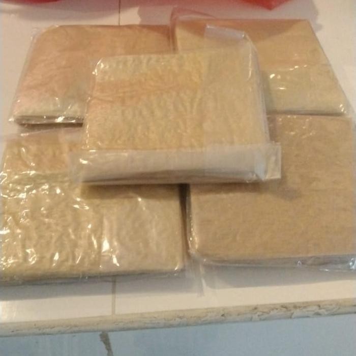 

BnyKBonusBelidiMari- Kulit tahu tawar uk 10x10cm isi 50 lembar