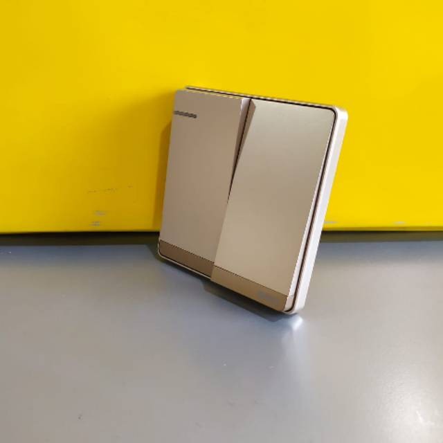 TerbaikTerlarisNIh- Saklar seri Nero decora gold / saklar Nero 2 gang decora