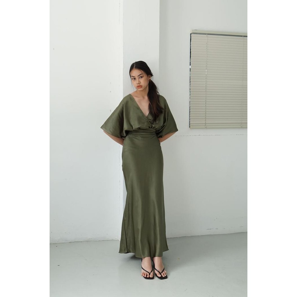 Clavie- Pafon Basic Lily Dress Basic Lily Dress