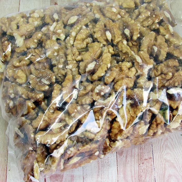 

Walnut Raw 1 Kg Terlaris