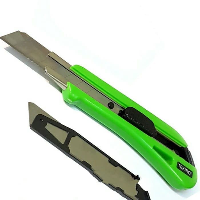 

JH8 Pisau Cutter Besar 18mm-1 Tekiro (Knife Cutter)