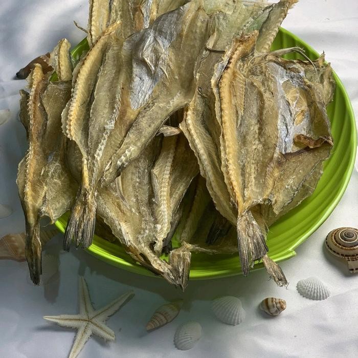 

Terlaris- Ikan Asin Jambrong Super / Siting Kering / Siting Belah Tipis / Ikan Tipis Belah / Ikan