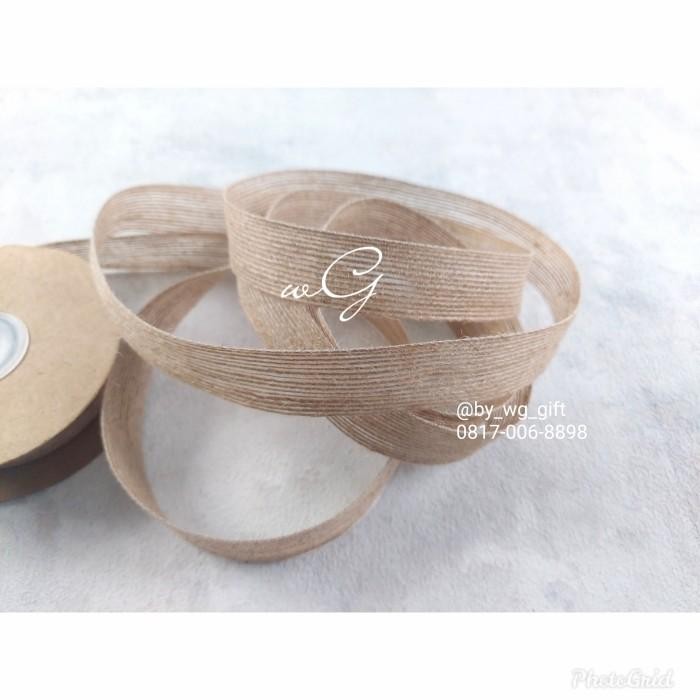 

Pesta- Pita Goni Coklat ; Lebar 1.5 cm; Panjang 10 yard