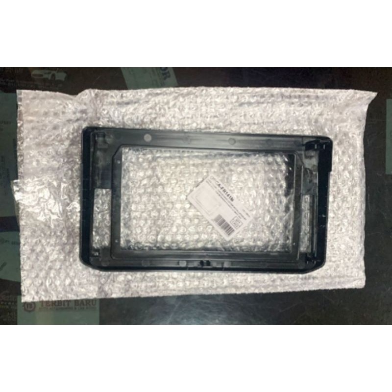 frame head unit android 10 inch xpander ultimate 2022