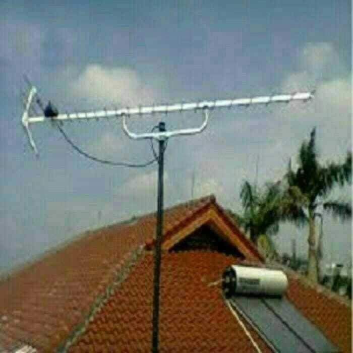 Glamourgemss Tiang Bendera Galvanis + 1 Bendera Merah Putih / Cctv - Wifi - Tiang Antena Multi