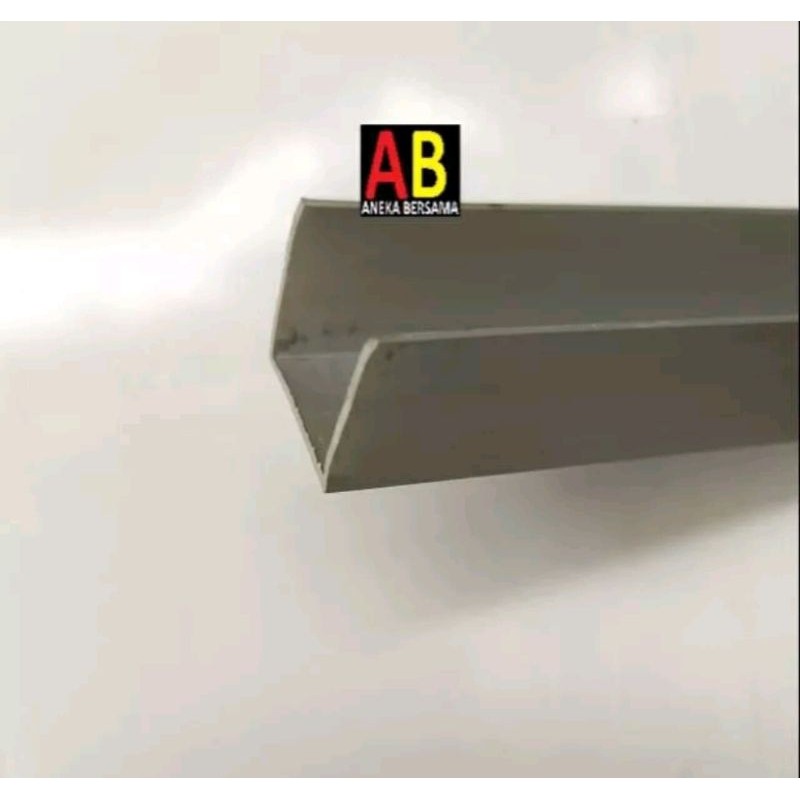 Lis U Aluminium 15mm x 15mm x 15mm Silver Panjang 149.5cm