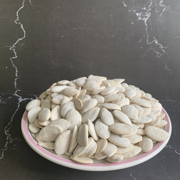 

Kuaci putih 1kg / kwaci putih biji labu / pumkin seeds