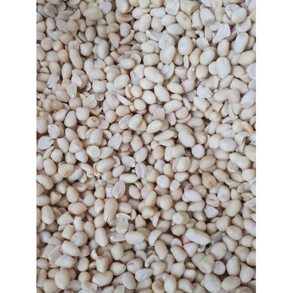 

JTTOP" KACANG TANAH MENTAH KUPAS 900GR KUALITAS SUPER KEMASAN VACUUM