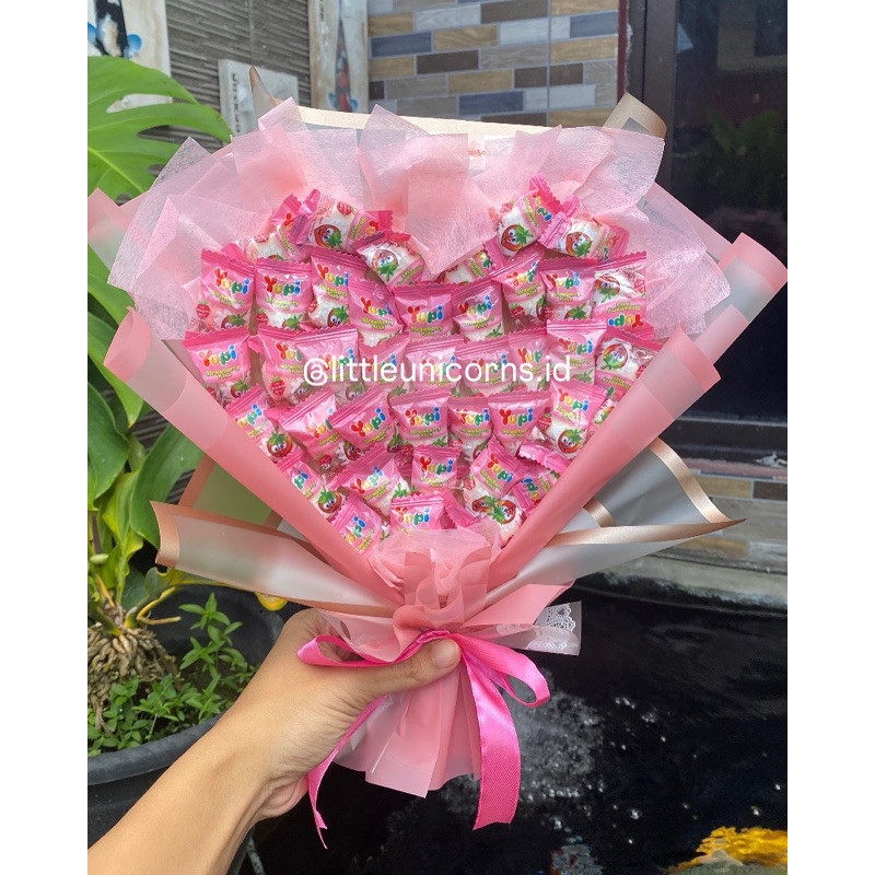 

Restokobar Buket Yupi Love Pink