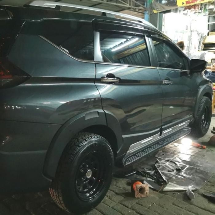PREMIUM Footstep Injakan Samping Pijakan Mobil Xpander / Cross bahan abs