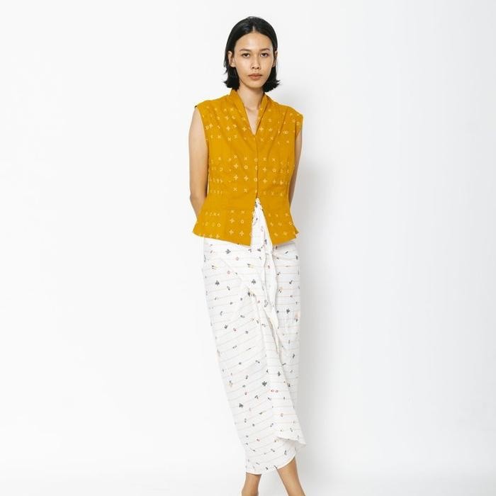 

Terlaris Kebaya Santai Flora Wiji Kunyit Hand Stamp Batik Sejauh Mata Memandang