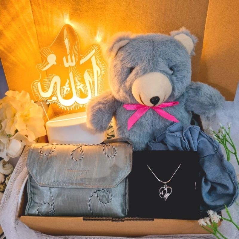 

Csp - Hampers Mukena / Kado Cewek Set Hijab / Hadiah Cewek